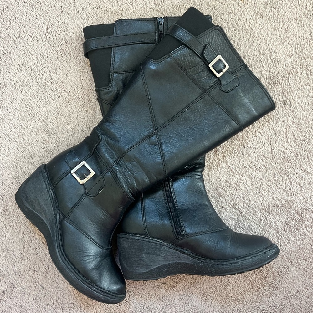 Lassen knee high black platform boots